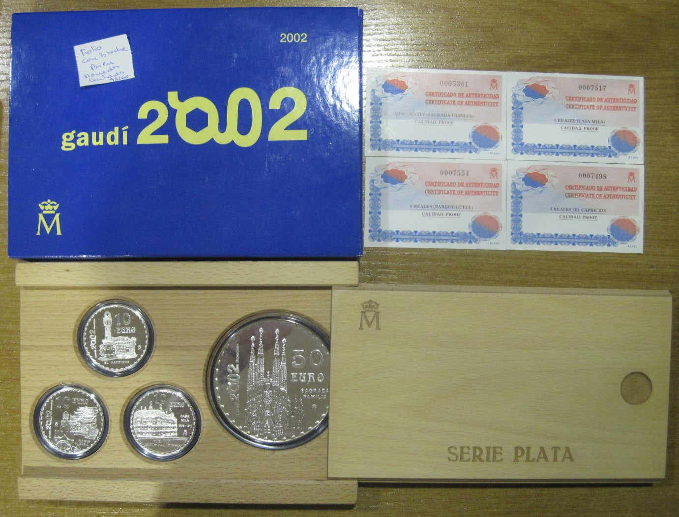 España - 2002 - Conmemorativas FNMT - PROOF - 10 €(3) y 50 € Año 2002 / Gaudí / 3 Monedas 250 gramos plata / En Estuche