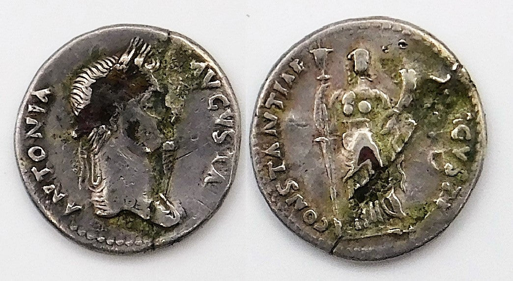 Mundo Antiguo - Imperio Romano - Nº S-01900 - BC / F - Denario ( Forrado Contemporary ) Antonia / RARISIMO - R/ SACERDOS DIVI AU